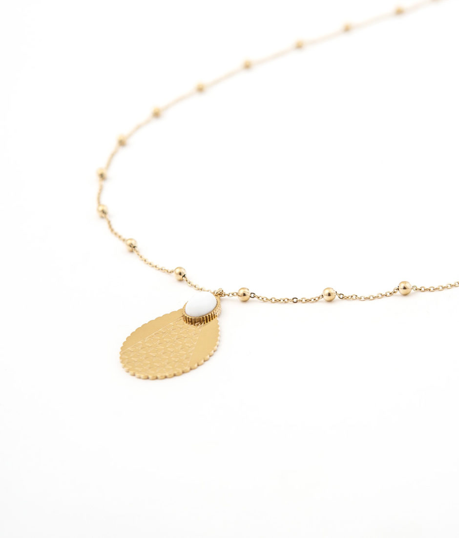 Collier stars