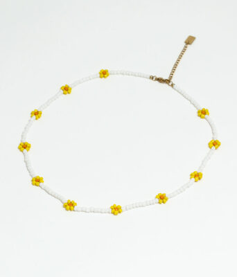 collier perles fleurs