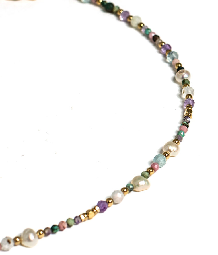 collier ras de cou perles et pierres naturelles